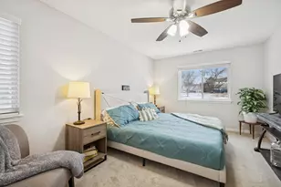 305 Crestview Dr, Wauconda, IL 60084 - Photo 14