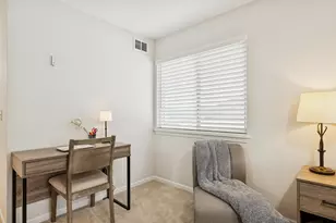 305 Crestview Dr, Wauconda, IL 60084 - Photo 16