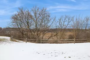 305 Crestview Dr, Wauconda, IL 60084 - Photo 20