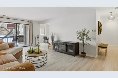 440 Raintree Court #1G, Glen Ellyn, IL 60137 - Photo 6