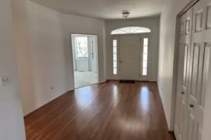 610 Golfers Ln, Bartlett, IL 60103 - Photo 2