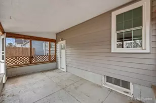 1034 W New York St, Aurora, IL 60506 - Photo 26