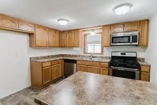 1035 8th Ave, Belvidere, IL 61008 - Photo 22