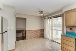 28W313 Batavia Rd, Warrenville, IL 60555 - Photo 18