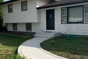 28W313 Batavia Rd, Warrenville, IL 60555 - Photo 1