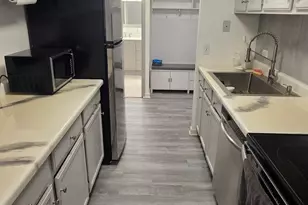 1840 Huntington Blvd, Hoffman Estates, IL 60169 - Photo 12