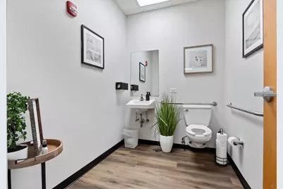 [Address not provided], Lisle, IL 60532 - Photo 18