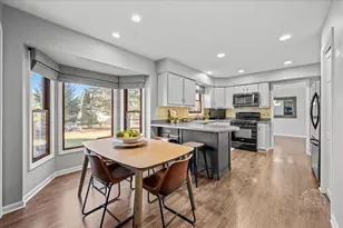 1271 Herrington Rd, Geneva, IL 60134 - Photo 16