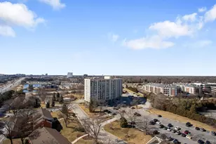 [Address not provided], Oak Brook, IL 60523 - Photo 2