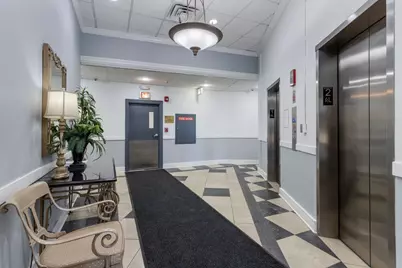 [Address not provided], Oak Brook, IL 60523 - Photo 4