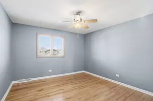 15317 Orchard Ln, Oak Forest, IL 60452 - Photo 8