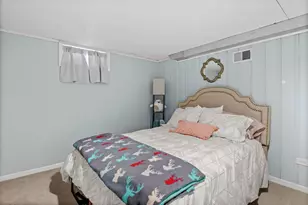 817 E Forest Ave, Wheaton, IL 60187 - Photo 22