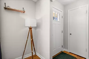 817 E Forest Ave, Wheaton, IL 60187 - Photo 4