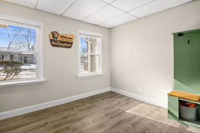 817 E Forest Avenue, Wheaton, IL 60187 - Photo 14