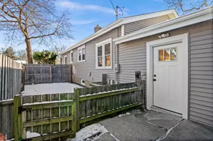 817 E Forest Ave, Wheaton, IL 60187 - Photo 28