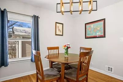 817 E Forest Avenue, Wheaton, IL 60187 - Photo 8