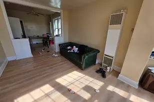 3742 W Montrose Ave, Chicago, IL 60618 - Photo 2