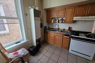 3742 W Montrose Ave, Chicago, IL 60618 - Photo 4