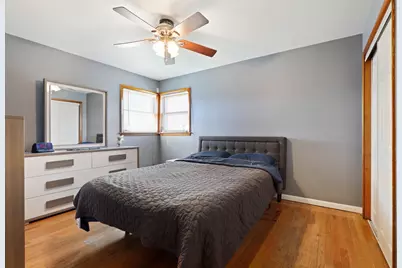 913 E 162nd Place, South Holland, IL 60473 - Photo 10