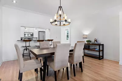 1645 W Wolfram Street #1, Chicago, IL 60657 - Photo 8