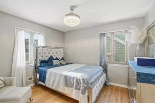 537 E 161st Pl, South Holland, IL 60473 - Photo 12