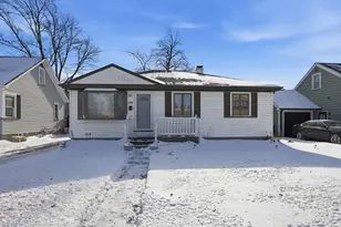 537 E 161st Pl, South Holland, IL 60473 - Photo 2