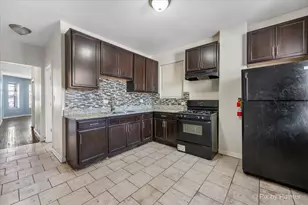 7542 S Peoria St, Chicago, IL 60620 - Photo 10