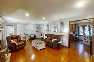 952 N Linden Ave, Decatur, IL 62522 - Photo 8