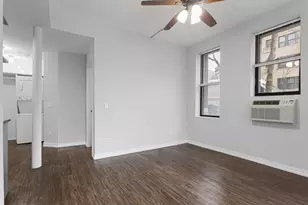 4875 N Magnolia Ave, Chicago, IL 60640 - Photo 4