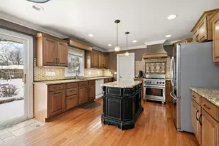 1224 W Hawkins St, Kankakee, IL 60901 - Photo 4