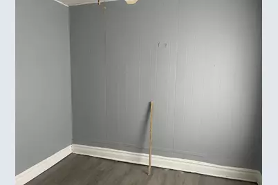 321 E Kensington Avenue, Chicago, IL 60628 - Photo 4