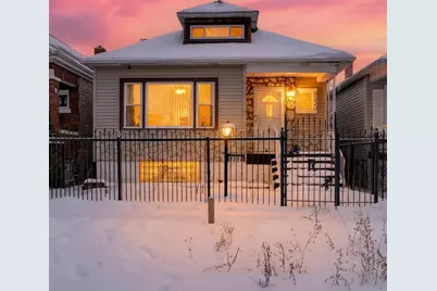 8330 S Essex Avenue, Chicago, IL 60617 - Photo 1