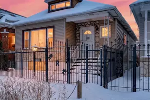 8330 S Essex Ave, Chicago, IL 60617 - Photo 2