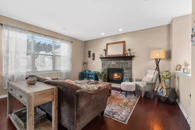 509 Moorfield Avenue, North Aurora, IL 60542 - Photo 8