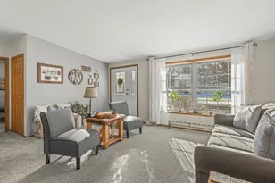 5644 Buttercup Ln, Machesney Park, IL 61115 - Photo 8