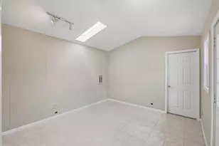 5611 S Quincy Street S, Hinsdale, IL 60521 - Photo 22