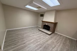 5583 Carmel Dr, Hanover Park, IL 60133 - Photo 4