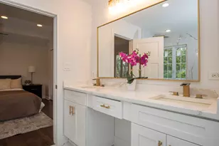 216 Flora Ave, Glenview, IL 60025 - Photo 22