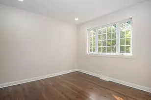 216 Flora Ave, Glenview, IL 60025 - Photo 28