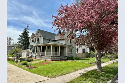 319 W South Street, Woodstock, IL 60098 - Photo 1