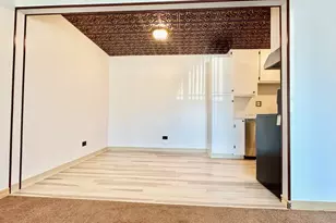 880 Old Willow Rd, Prospect Heights, IL 60070 - Photo 6