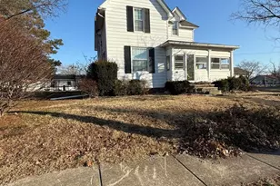 200 W McHaney Street W, Harrisburg, IL 62946 - Photo 2