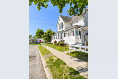 200 W McHaney Street W, Harrisburg, IL 62946 - Photo 2