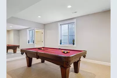 688 S Mitchell Avenue, Elmhurst, IL 60126 - Photo 16