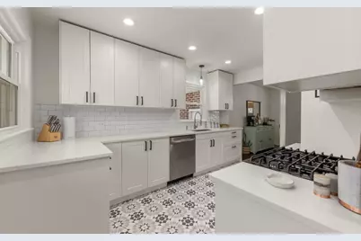 833 Parkside Drive, Wheaton, IL 60187 - Photo 2