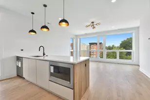 2147 W Adams St, Chicago, IL 60612 - Photo 2