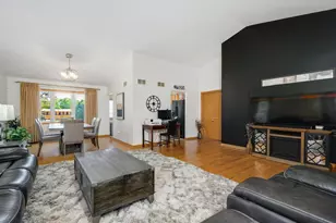 13 Iliad Dr, Tinley Park, IL 60477 - Photo 4