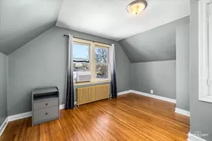 523 Preston Ave, Elgin, IL 60120 - Photo 12