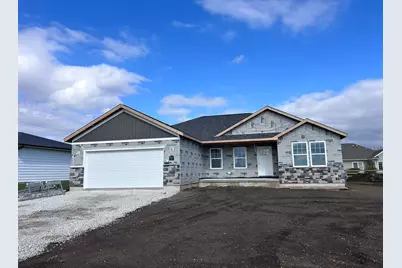 1865 Sycamore Street, Peru, IL 61354 - Photo 1