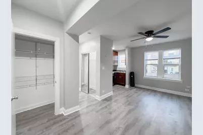 4031 N Kenmore Avenue #214, Chicago, IL 60613 - Photo 8